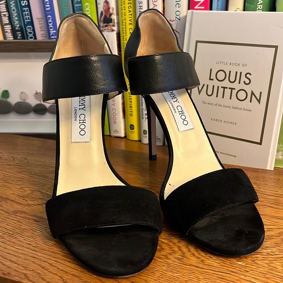 - Gorgeous Jimmy Choo Black Leather/Suede Heels ( 39.5) - Picture 1 of 10
